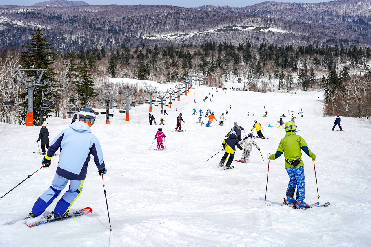 札幌国際スキー場 プロスキーヤー・吉田勝大 presents『M’s Ski Salon感謝祭』 総勢60名超、みんなで楽しく春スキーセッション(^O^)／